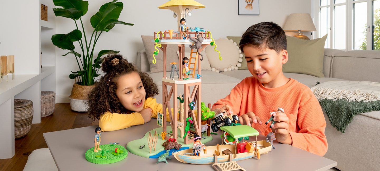 C Bethel Fath Playmobil 348 R