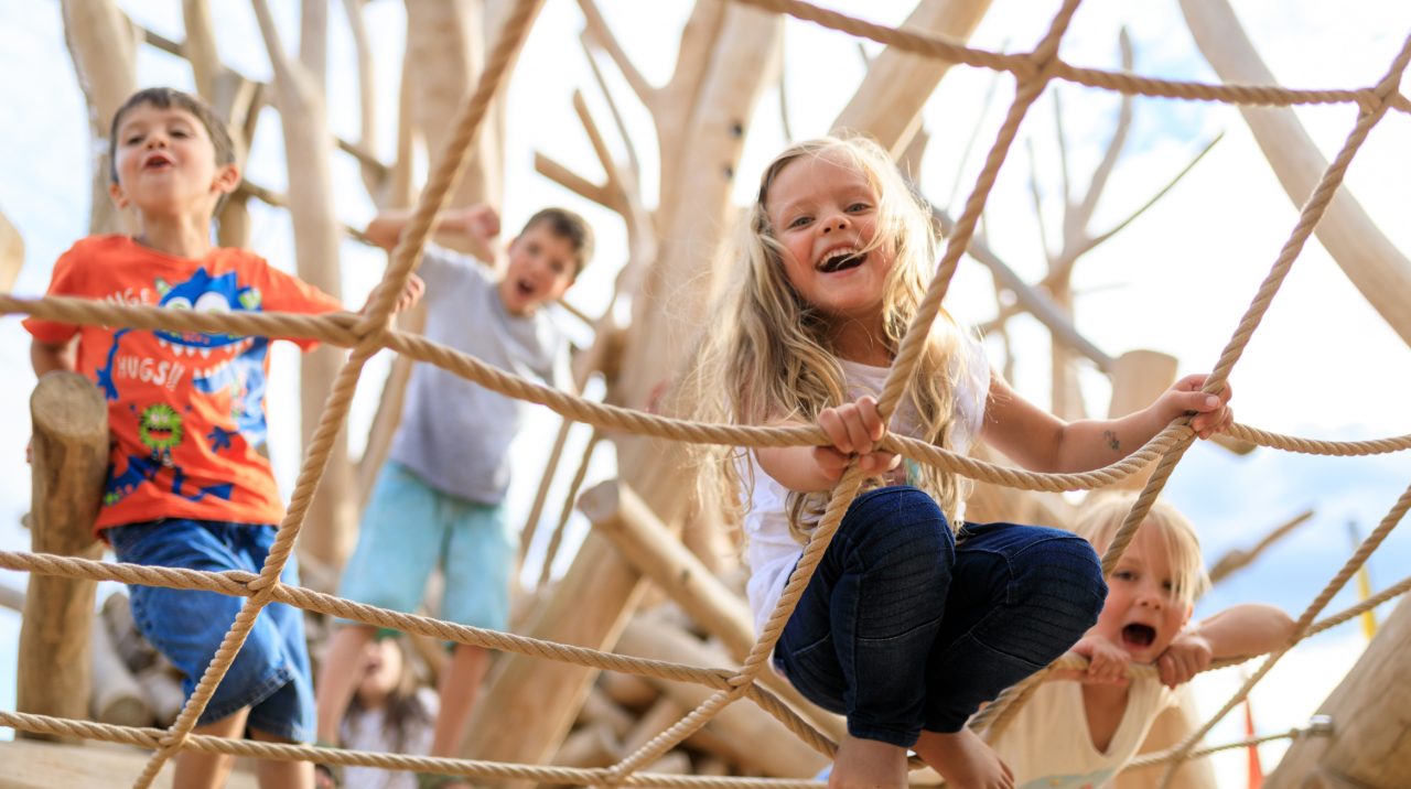 Kinder brauchen Bewegung und Interaktion
